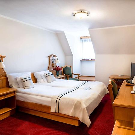 Hotel Pod Cizemka Сандомир Экстерьер фото